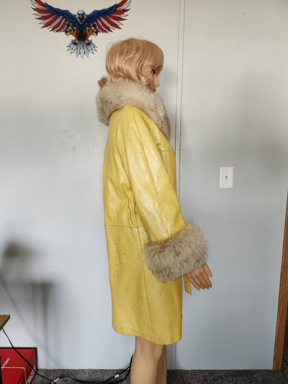 #798 Vintage leather/fur coat - Picture 4 of 4